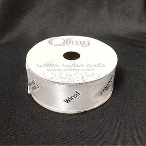 ⭐️ Offray Pearly White Wired Edge Gift Ribbon 1.5” x 540”